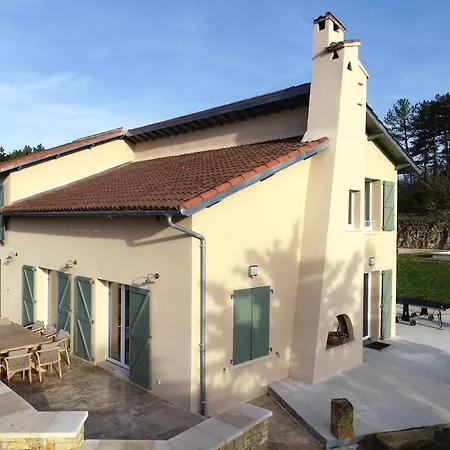 Perchée à Villa *