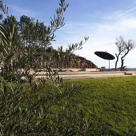 Perchée à Villa